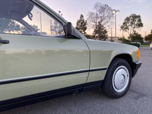 Mercedes-Benz 190 D 1984 года  (NA)